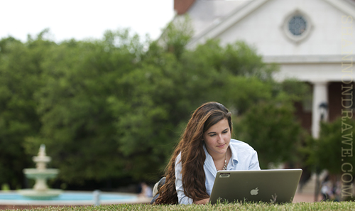 Outdoor student study image on the campus of TWU